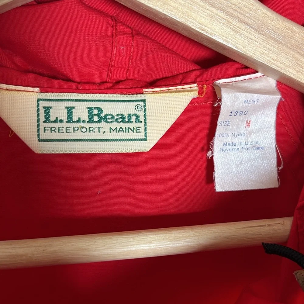 LL Bean Vintage Made in USA Pullover Windbreaker‎ in Red size medium